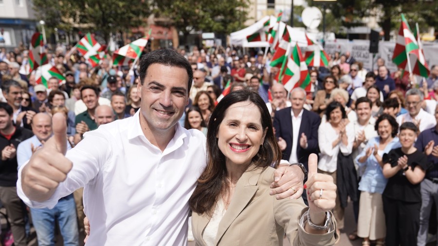 A-21 Mitina Donostian. Imanol Pradales, Bakartxo Tejeria