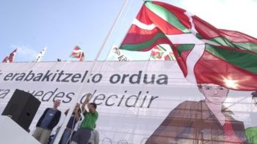 LA BANDERA DE LA INDEPENDENCIA<BR>
Iñaki Zuloaga