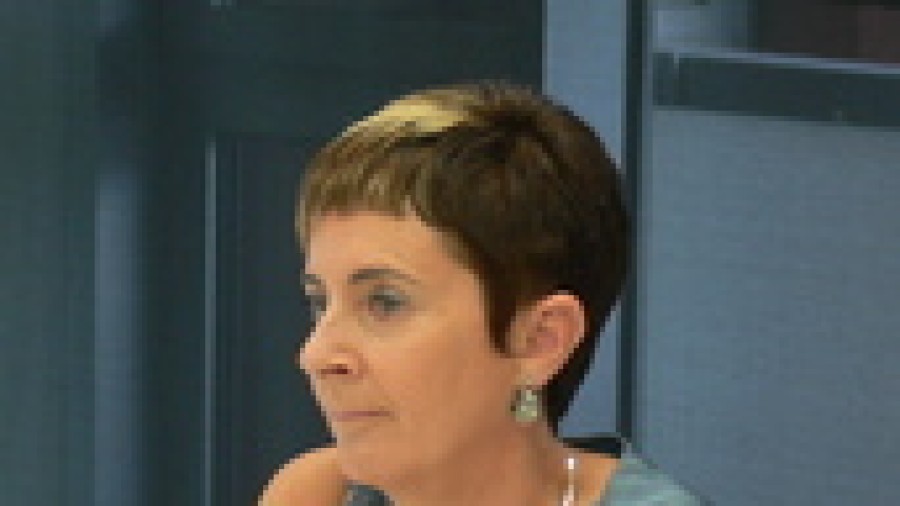 ARANTXA TAPIA: “BILDUK EZ DU ARGITU ERRAUSKAILUAREN BENETAKO TAMAINA ZEIN IZANGO DEN” ARANTXA TAPIA: “BILDUK EZ DU ARGITU ERRAUSKAILUAREN BENETAKO TAMAINA ZEIN IZANGO DEN”