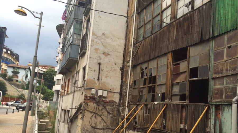 Eva Juez: Debe ocurrir una desgracia para que el gobierno socialista derribe las casas del Paseo San Andrés?