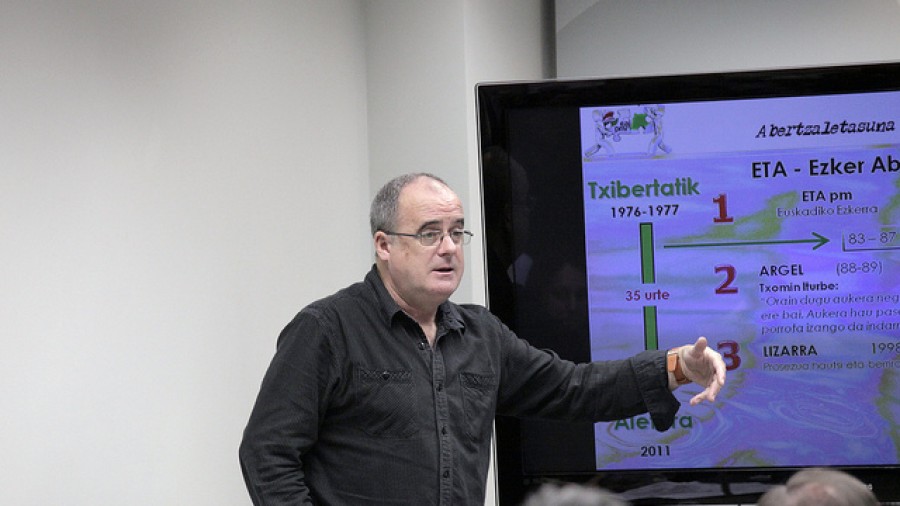 “Hoy por hoy, el Plan de Paz y Convivencia del Gobierno Vasco es el único vigente, y, además, es eficaz”, subraya Egibar