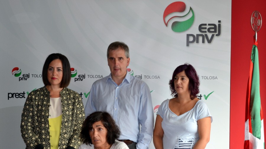 Olatz Peon: “Bildu no respeta a los grupos de la oposición y convoca plenos sin contenido”