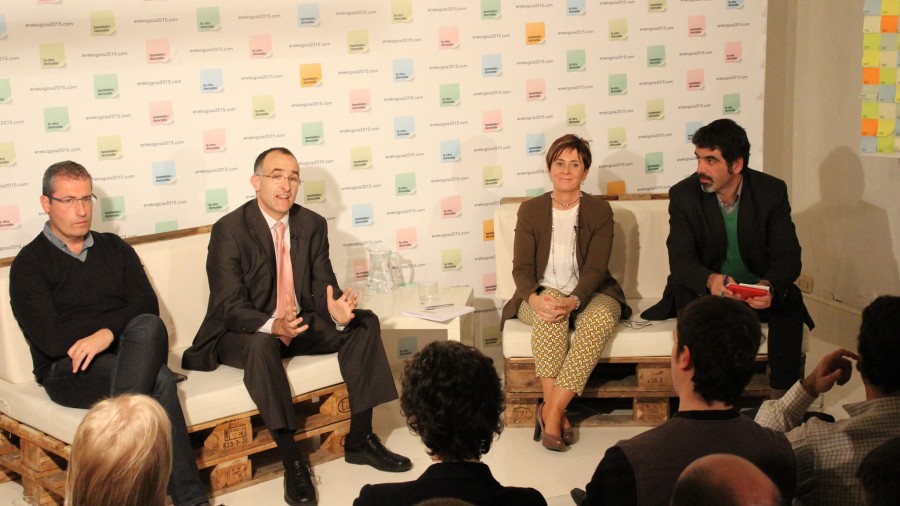 Los Gobiernos tienen que favorecer que las empresas crezcan, y continúen generando empleo