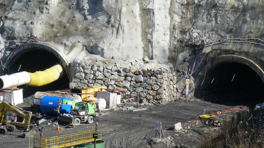 Obras paralizada en Deskarga