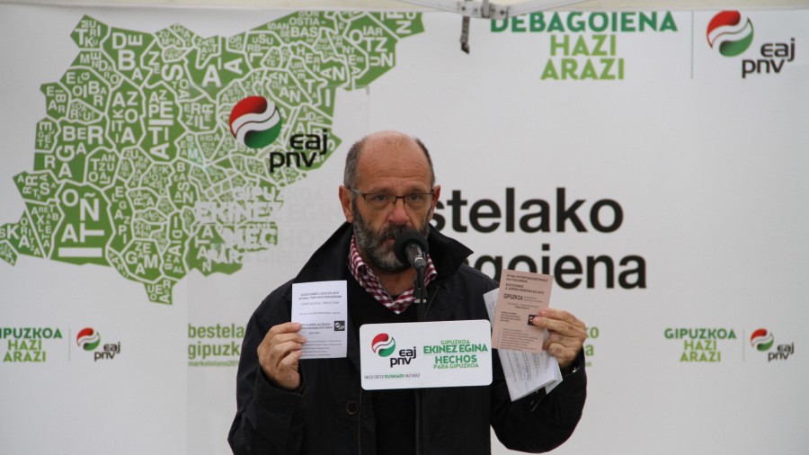 Orain arte talka egin duten bi estrategien artean aukeratu beharko dute eskoriatzarrek