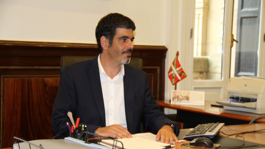 Agenda eta udal gobernu batzarraren izendapena izan dira Eneko Goiaren lehengo eguneko zeregin nagusienak
