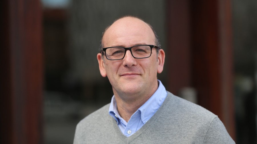 Euzko Abertzaleak legebiltzar taldea eszeptizismoz begiratzen dio Hezkuntzari buruzko Itunaren etorkizunari eta ohartarazi duenez “gauzek berdin jarraitu ezkero eta Euskadiren eskumenak errespetatzen ez badira, Mahaitik altxatuko gara” Euzko Abertzaleak legebiltzar taldea eszeptizismoz begiratzen dio Hezkuntzari buruzko Itunaren etorkizunari eta ohartarazi duenez “gauzek berdin jarraitu ezkero eta Euskadiren eskumenak errespetatzen ez badira, Mahaitik altxatuko gara”