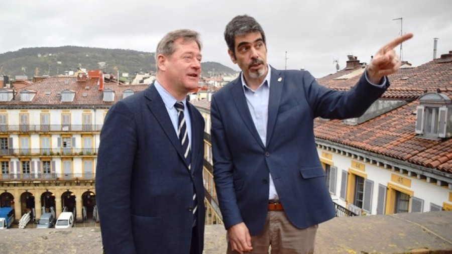 El Gobierno Vasco y el Ayuntamiento de Donostia acuerdan la protección de la Parte Vieja y el muelle como Conjunto Monumental