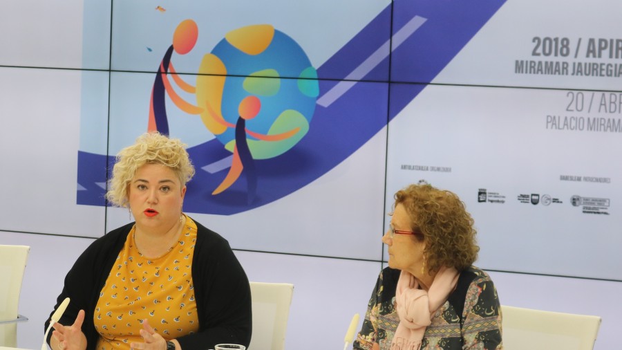 Aldundiak eta Aubixak “Dementziadun pertsonei zuzenduriko inguru integratzaileak jardunaldia” sustatu dute