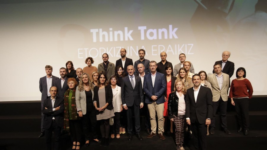 Etorkizuneko erronkak kontrastatu ditu Etorkizuna Eraikizen Think Tank-ak Gipuzkoako gizartearekin Etorkizuneko erronkak kontrastatu ditu Etorkizuna Eraikizen Think Tank-ak Gipuzkoako gizartearekin