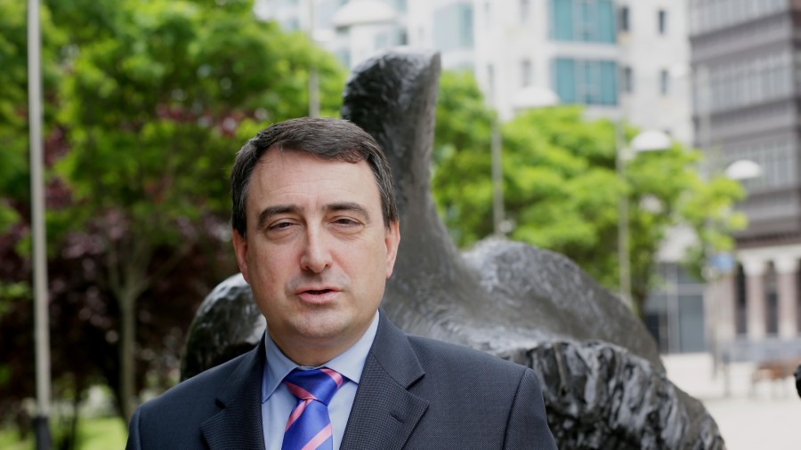 Kongresuko Mahaiak betoa ezarri dio EAJren taldeak aurkeztutako LBPari, eta hurrengo osoko bilkuran eztabaidatua izatea eragotzi du Kongresuko Mahaiak betoa ezarri dio EAJren taldeak aurkeztutako LBPari, eta hurrengo osoko bilkuran eztabaidatua izatea eragotzi du