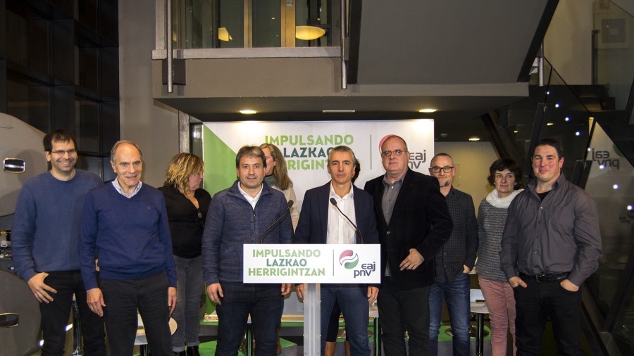 Herri honekiko benetako konpromiso etiko, politiko eta demokratikoa erakutsi duen alderdi bakarra da EAJ