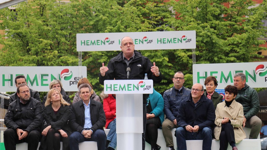   Egibarrek EAJ-PNVren ereduaren defentsa egiten du “hemen eta han” euskaldunen beharrak babesteko
