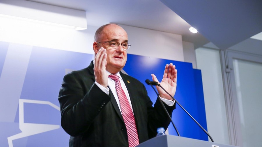 Egibar contrapone la apuesta por la colaboración de Urkullu con la política destructiva de EH Bildu