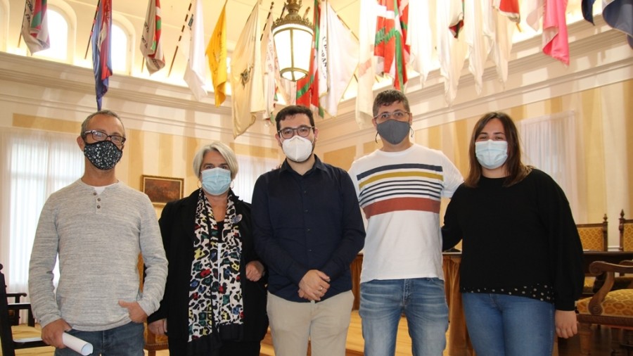 Iosu Múgica toma posesión del acta de concejal