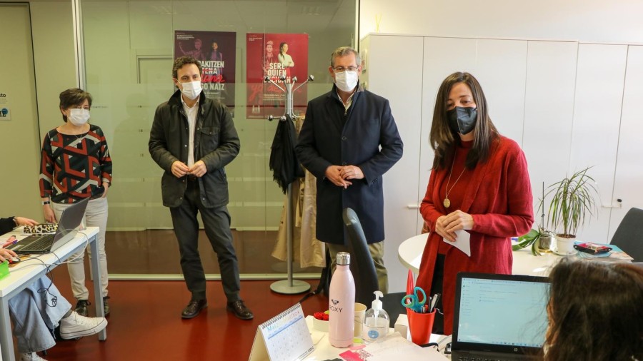 Berdintasunak pandemia osteko Gipuzkoa eraikitzeko duen garrantzia azpimarratu dute Aldundiak eta Aspegik Berdintasunak pandemia osteko Gipuzkoa eraikitzeko duen garrantzia azpimarratu dute Aldundiak eta Aspegik