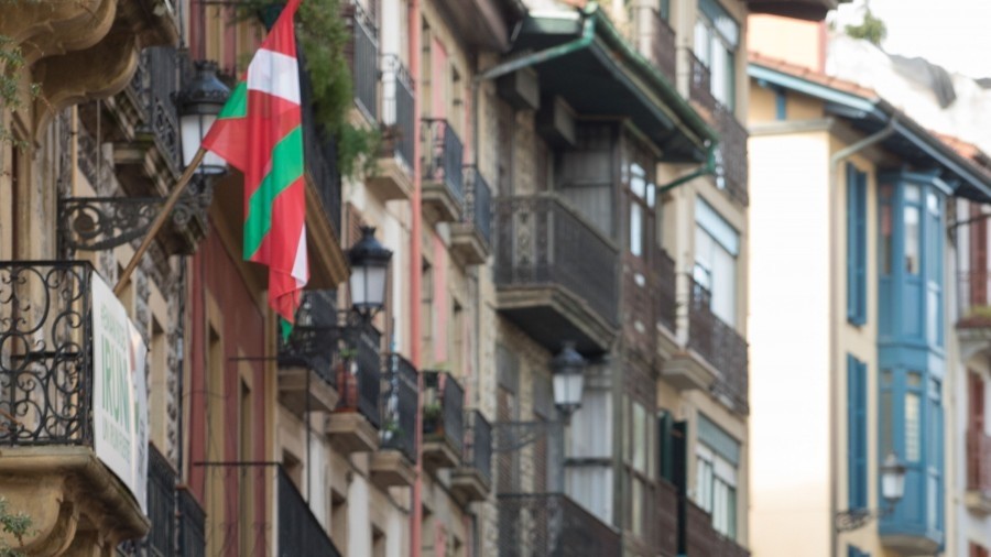 EAJ-PNV de Irun exige que el Ayuntamiento defienda el derecho de la ciudadanía a recibir cualquier servicio público en euskera