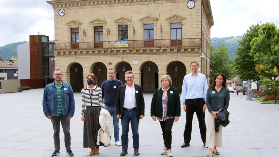 ¡EAJ-PNV de Irun os desea unas felices fiestas de San Pedro y San Marcial!