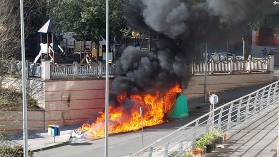 EAJ-PNV Arrasatek premiazko neurriak eskatu dizkio Udal Gobernuari edukiontzien erreketa saihesteko