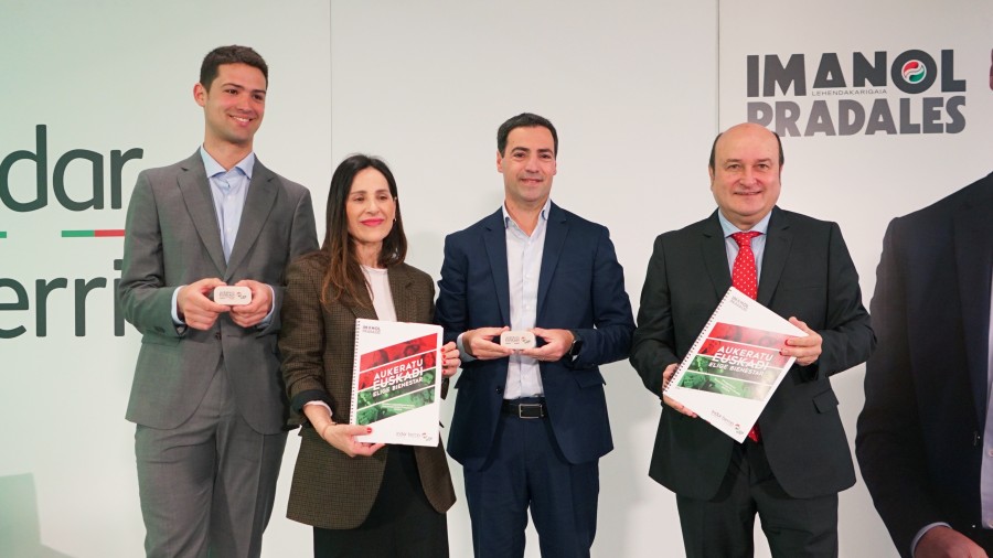 Pradalesek Euskadiko ongizatea areagotzeko konpromisoen dekalogoa aurkeztu du Vitoria-Gasteizen