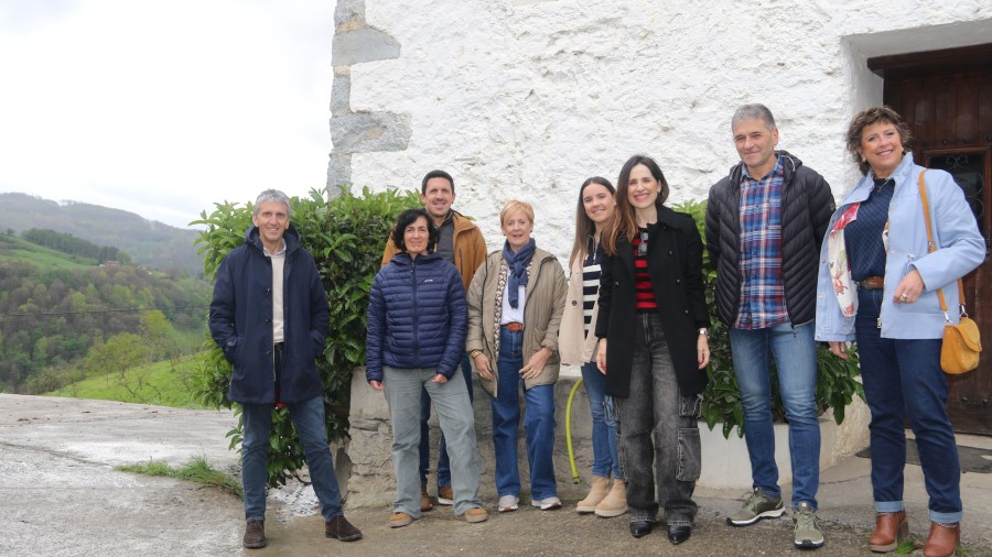 EAJ-PNVk baldintzarik gabe babestuko du lehen sektorea