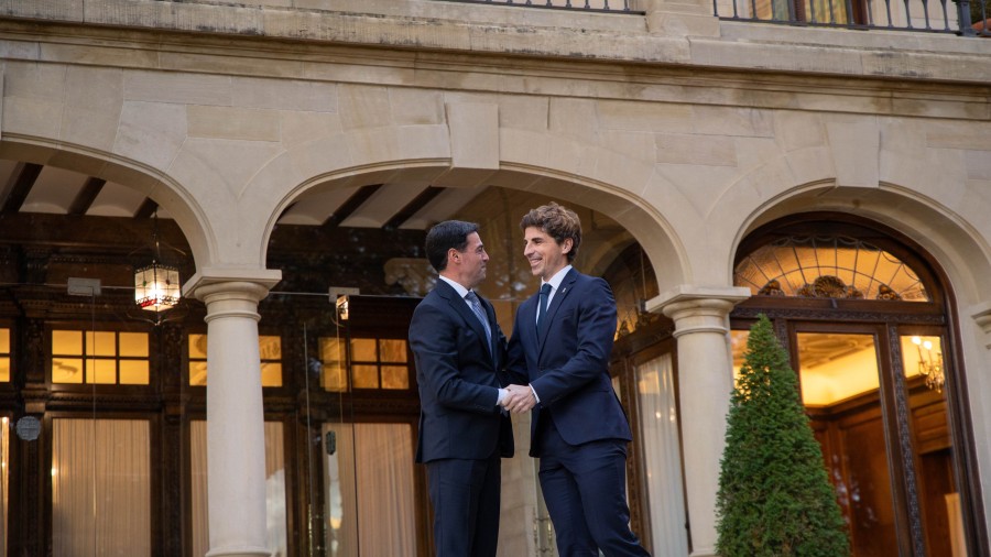 Donostiako alkateak hiriko proiektu nagusien gai-zerrenda partekatu du lehendakariarekin 