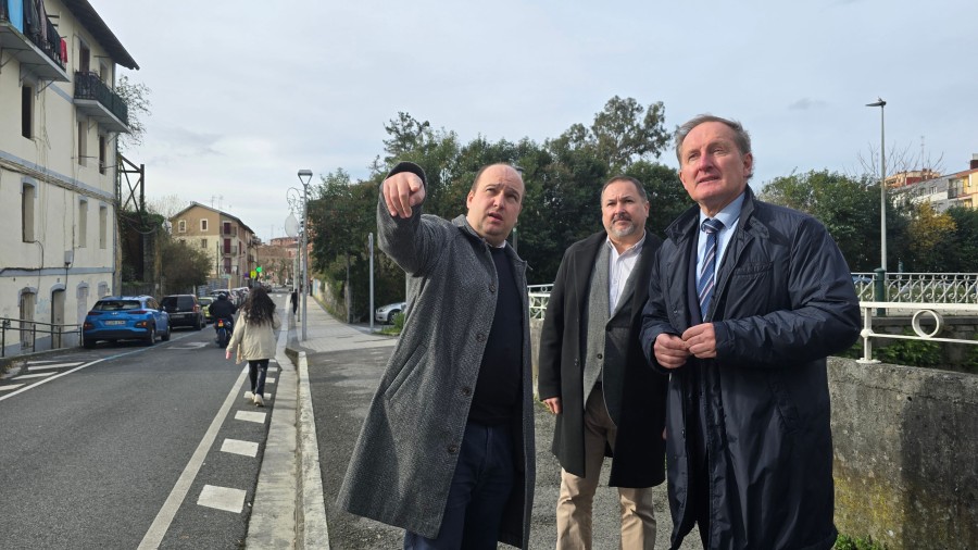 Irungo EAJ-PNV Eusko Jaurlaritzako Segurtasun zuzendariarekin bildu da hiriaren egoera aztertzeko