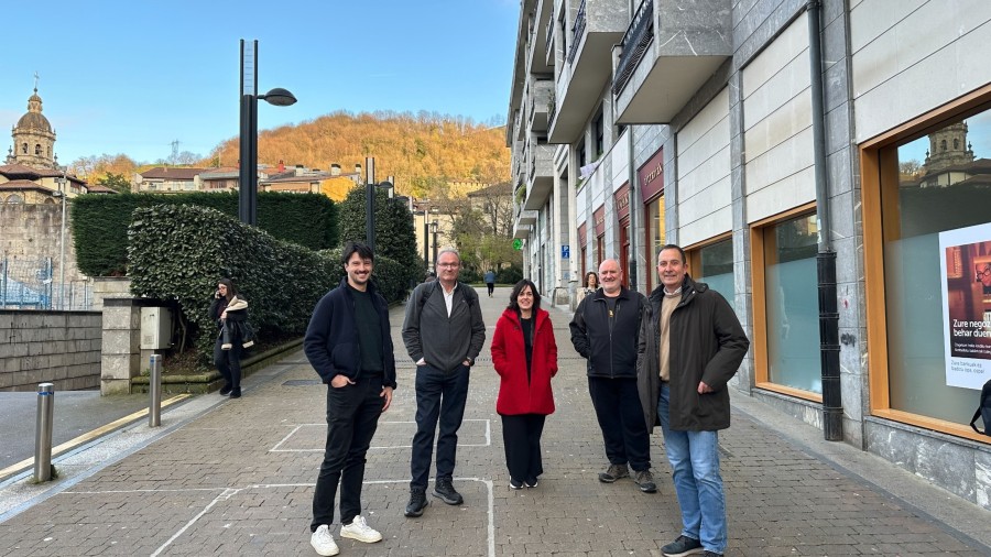 El PNV, ante la cerrazón del gobierno municipal de EH Bildu, presenta una alternativa al acceso a los garajes del nuevo edificio Novedades