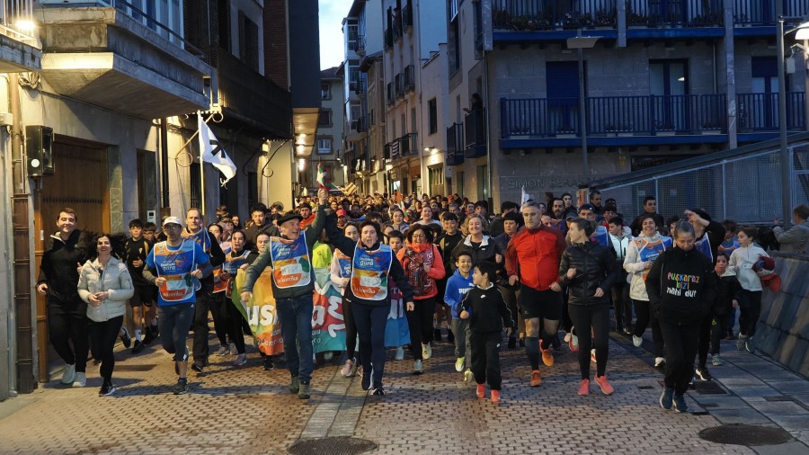 Deba responde: unidad por el euskera frente a quienes intentaron dividir