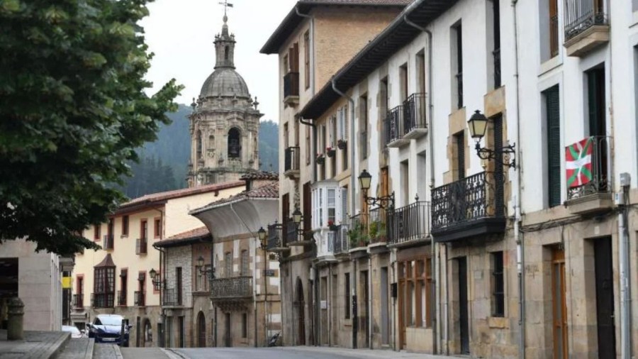 Eskoriatzako EAJ-PNVk laguntza programak eskatu dizkio EH Bilduren gobernuari herritarrak prezioen igoeraren aurrean babesteko