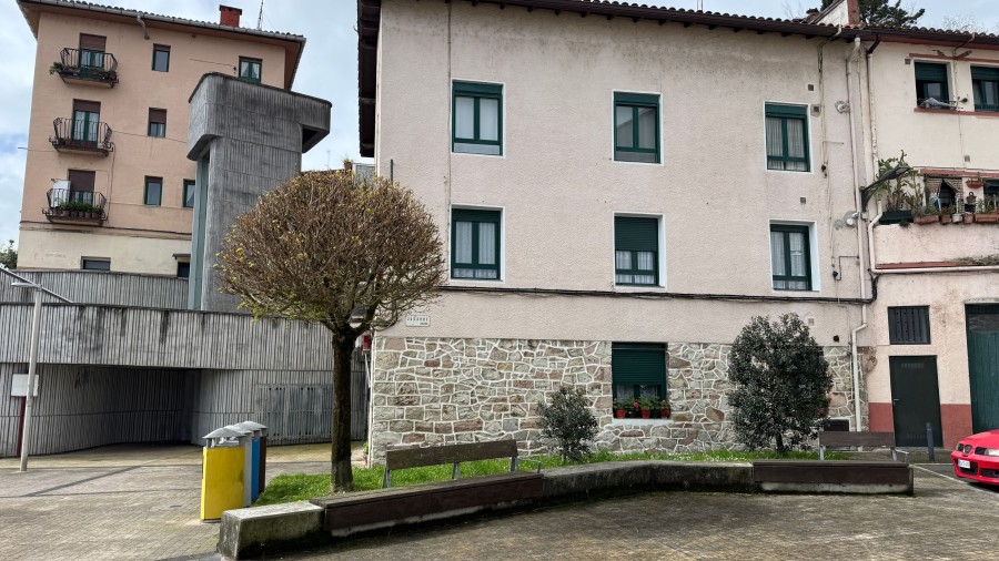 EAJ-PNVk Zumaiako hiri-mantenua bertan behera utzi izana salatu du eta berehalako ekintzak eskatu ditu