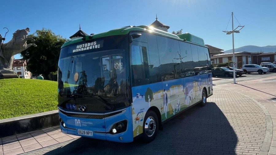 EAJ-PNVk neurri berriak proposatu ditu hiri-autobusaren erabilera handitzeko eta zerbitzuaren funtzionamendua aztertzeko batzordea eskatu du